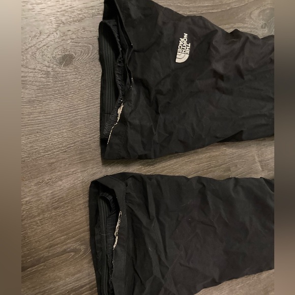 The North Face Women’s Snow Pants - Picture 5 of 6